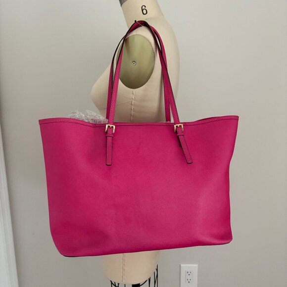 Michael Kors Jet Set Travel Leather Tote Fuschia Pink - Picture 2 of 14